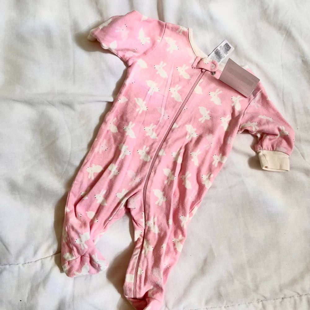 Long sleeve footed pajamas